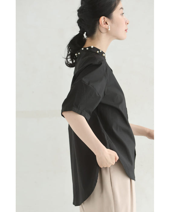 首周り囲むパールネックシャツトップス
