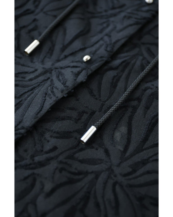 花模様が浮かび上がるシアーロングジレベスト