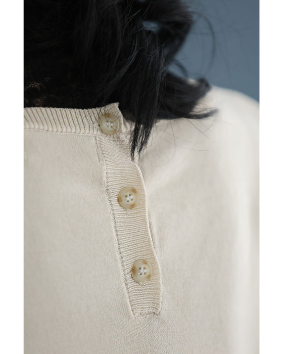 繋がり合う花刺繍のドルマンニットカットソートップス