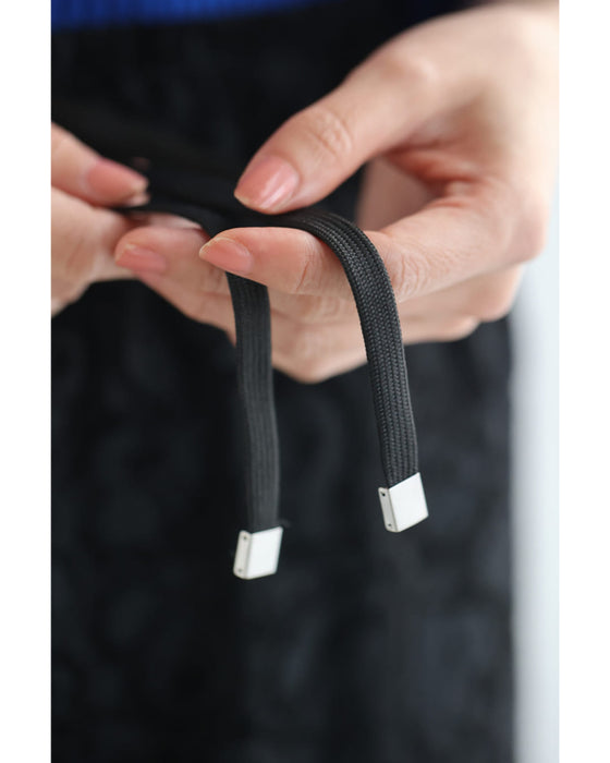 フロッキー加工の柄浮き立つレースワイドパンツ