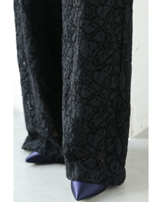 フロッキー加工の柄浮き立つレースワイドパンツ