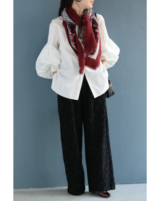 フロッキー加工の柄浮き立つレースワイドパンツ