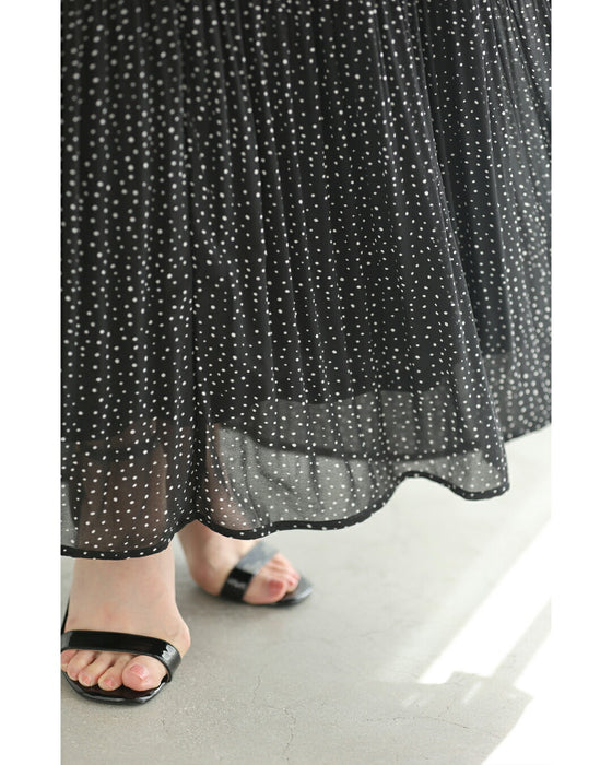 ふんわりシフォンのプチドットロングスカート