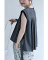 横開きプリーツのベスト風トップス