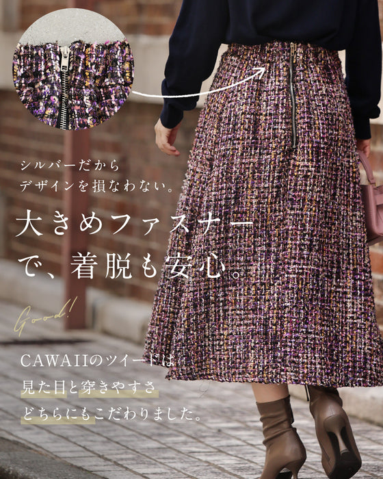 A soft tweed skirt that you can wear casually