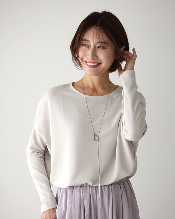 The ultimate slimming, loose-fitting dolman top