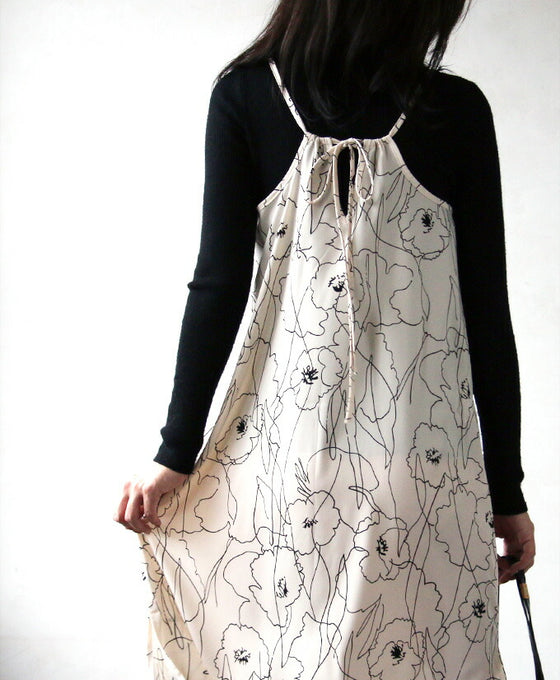 【アウトレット返品交換不可】大人のアートフラワーデザインのキャミワンピース