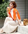 Shiny pleated pants to elevate your outfit