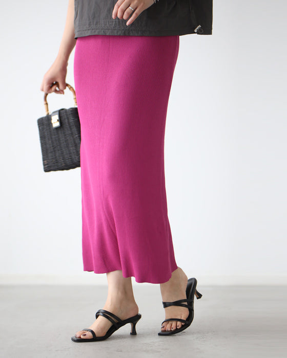 You'll be amazed by how comfortable it is to wear! A magical tight skirt