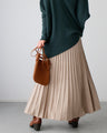 A stylish knit set that will keep you calm in the morning