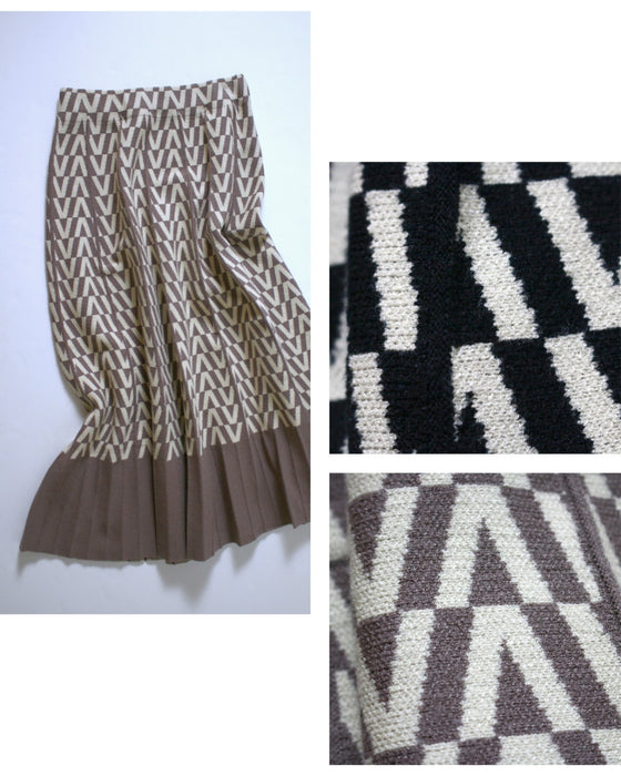 可愛いくて機能的!大人の印象柄ニットロングスカート