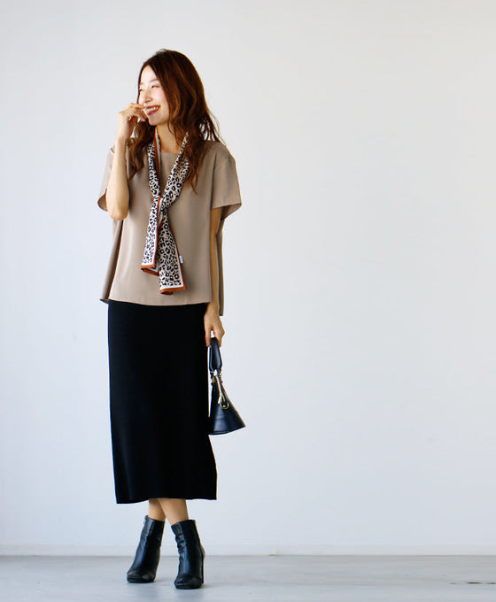 [Outlet products cannot be returned or exchanged] [50% OFF] Looks neat! Work T-shirt, perfect for autumn innerwear