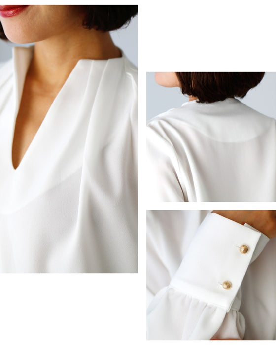 Clean around the face! Beautiful décolletage skipper blouse