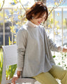The perfect long-sleeved T-shirt for the 40s generation