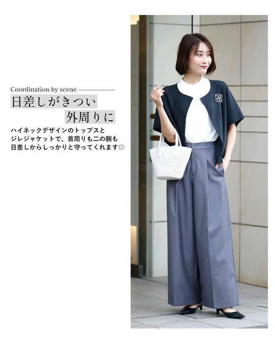 A simple yet elegant addition to your summer outfit: a gilet jacket