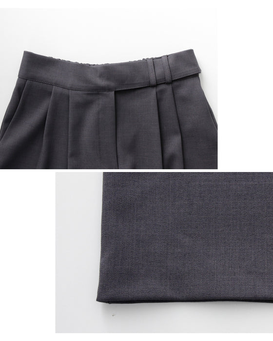 I've decided to wear this one! These classic pants are just the right width!