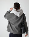 No hassle! A 3-layer hoodie that can be layered in an instant