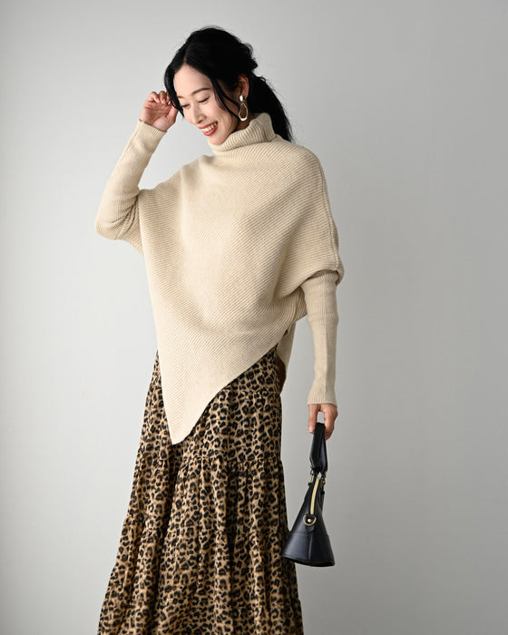 どんなボトムにも合う！1枚で細見えアシンメトリーニット