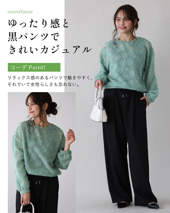 コーデが華やぐ 大人のシアー感 透け花柄トップス