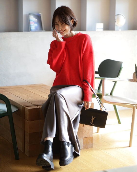 華やかアップ！ 上品な 艶スカート 着回し術