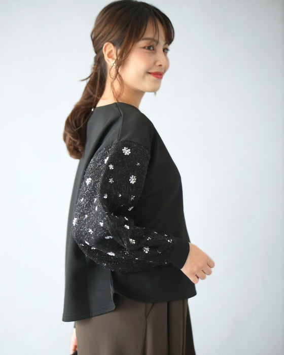 スパンコール袖 スエットなのに映える