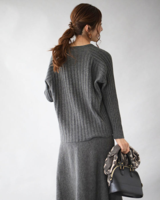 女性らしさアップ 着るだけキレイめ