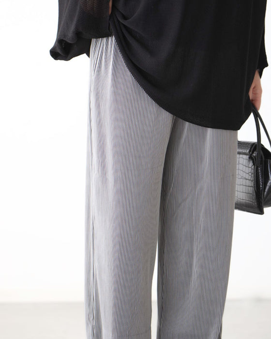 快適ツヤプリーツ 気取らずキレイ