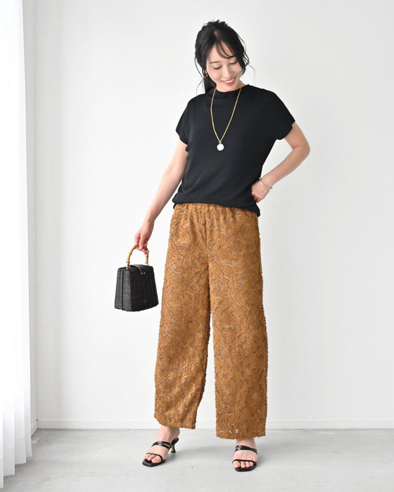 いつもの服がぐっと華やぐ ジャガードパンツ