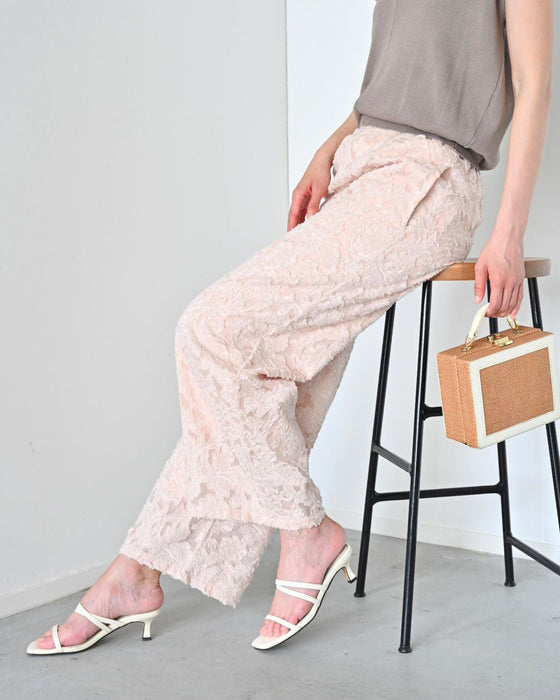 いつもの服がぐっと華やぐ ジャガードパンツ