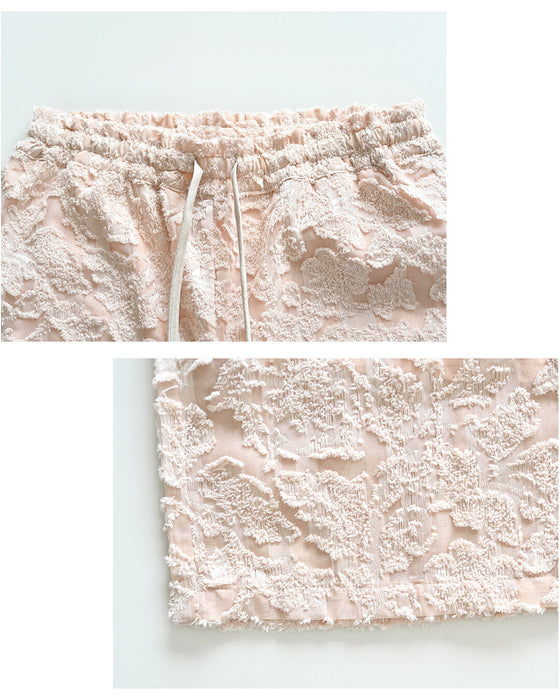 いつもの服がぐっと華やぐ ジャガードパンツ