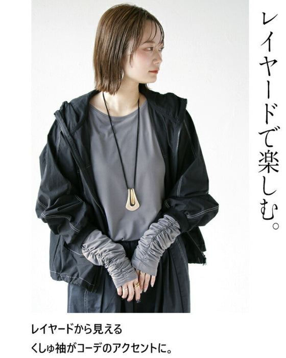 Versatile and versatile! Cuffed sleeve top