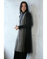 A knit with a modern pattern and a sparkling elegance.