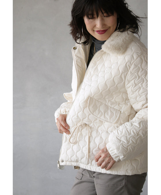 【セール商品返品交換不可】もう手離せない 暖かくて幸せ フェイクファー付きジャケット