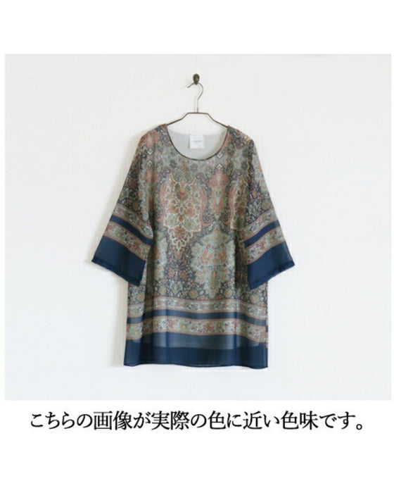 Easy and instant look. Oriental pattern sheer tunic