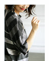 ``OTONA Original'' A versatile striped T-shirt with a unique twist that will satisfy adult fashion enthusiasts!