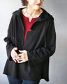 A deep V-neck hoodie that can be layered in spring, autumn, and winter