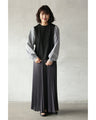 A cute and mature sleeve-conscious top with a sharp shape