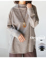 A warm knit top that can be worn like a comfortable cut-and-sew top