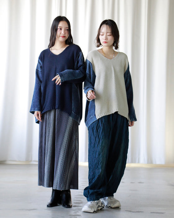 ラクしてカッコよく大人の異素材ドッキングトップス