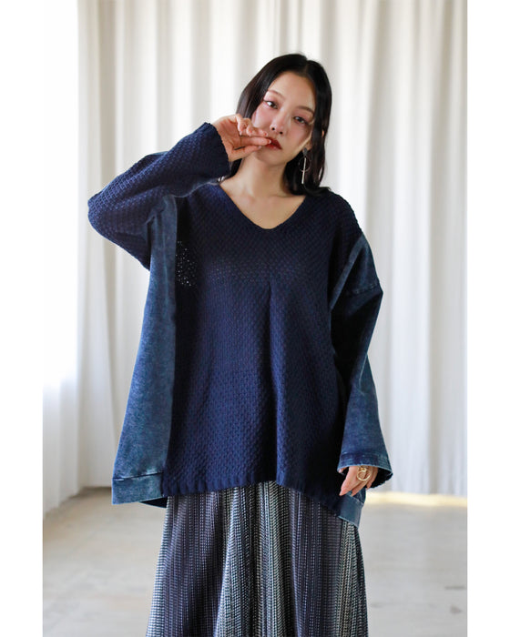 ラクしてカッコよく大人の異素材ドッキングトップス