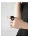 Unique rings that stand out with accessories