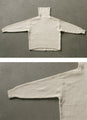 Lightweight and relaxed turtleneck with a modern silhouette