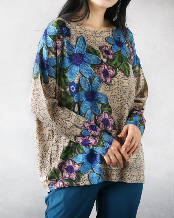 Knitted tops with knit prints that flatter your face