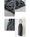 Wrinkled random stripe skirt