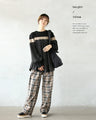 A stylish and stylish pleated top for adults
