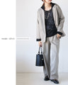 A light and fashionable wavy sheer cut and sewn top