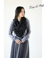 A fashionable and glamorous snood
