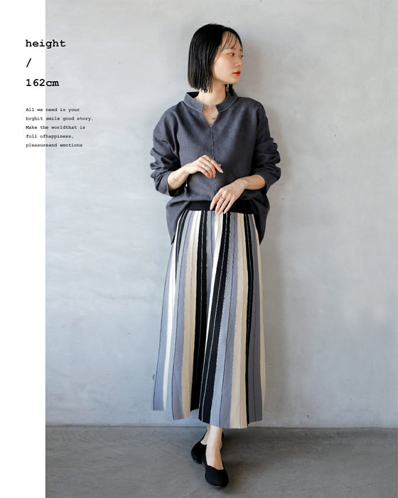 A striped knit skirt that hides your skin neatly and makes you look slimmer!