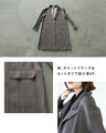 A pleated jacket that stands out