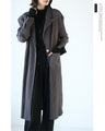 A pleated jacket that stands out